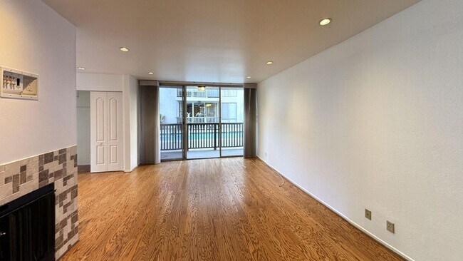 Photo - 1134 Alta Loma Rd