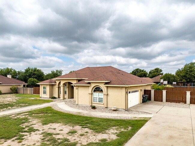 504 Boulder Ridge Dr