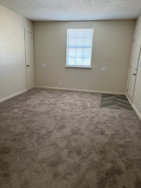 305 Hawk View Ct Unit 305