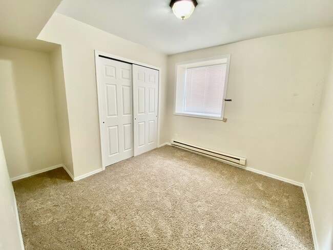 Photo - 4Bd/1Ba Seattle Condo