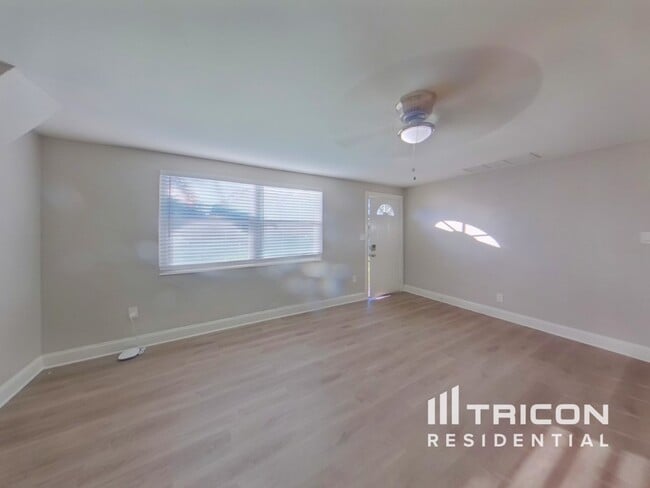 Photo - 14402 13th St