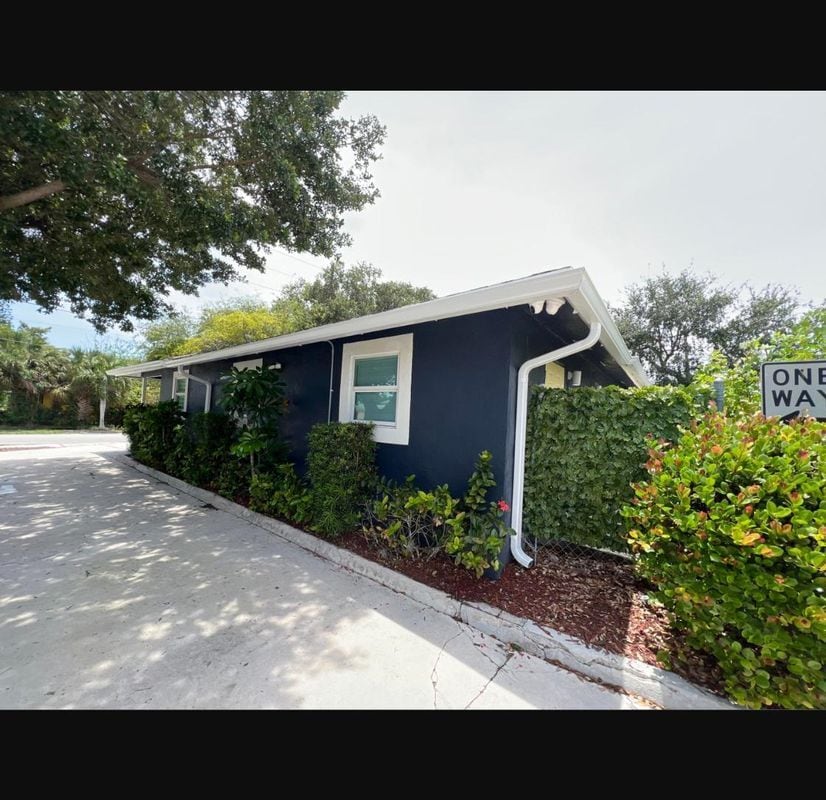 Photo - 601 NW 2nd St