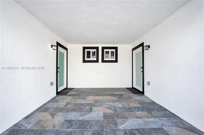 Photo - 16315 SW 107th Ave