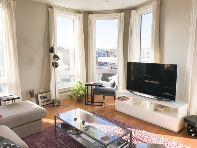 Photo - 166 Hampshire St Unit 3B