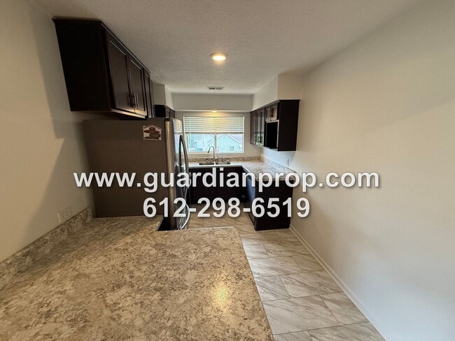 5900 3rd St NE Unit 4