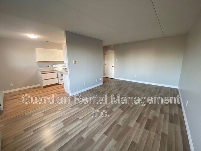Photo - 525 Ford St N Unit Apt 8