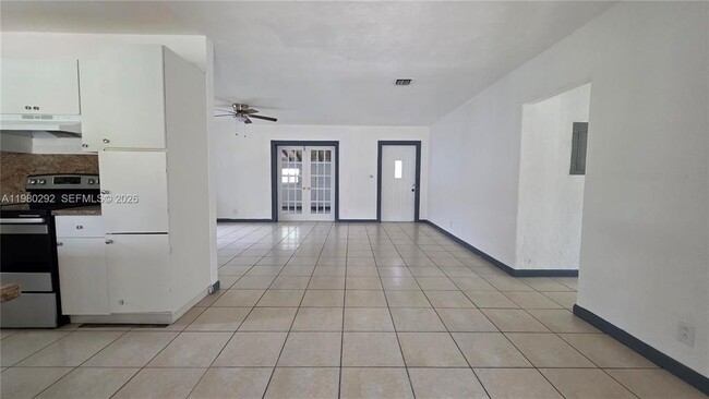 Photo - 2100 N 62nd Ave