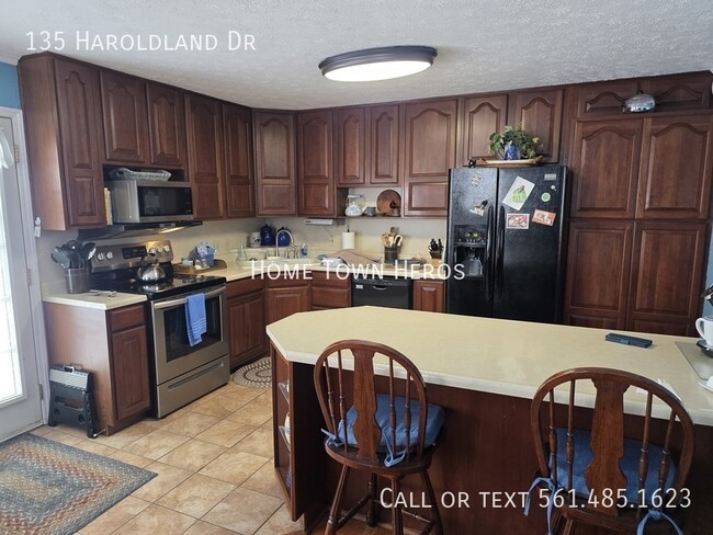 Photo - 135 Haroldland Dr