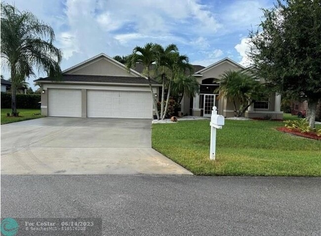 Photo - 2811 Serenity Cir S House