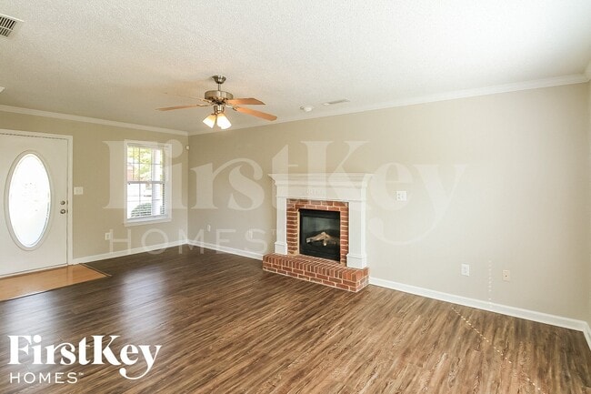 Photo - 142 Riva Ridge Ln