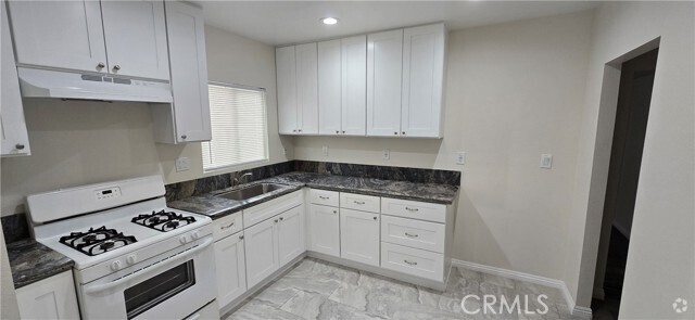 Building Photo - 128 N Sheridan St Rental