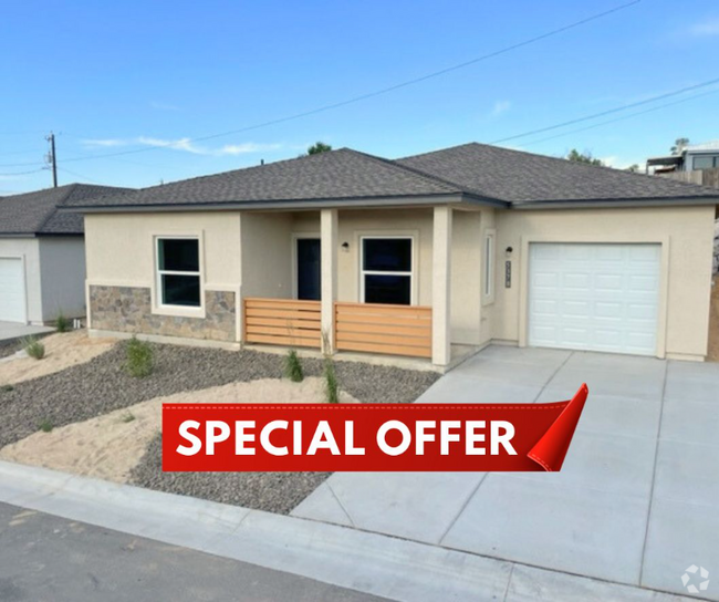 Building Photo - 5361 Crst Cv Dr Rental