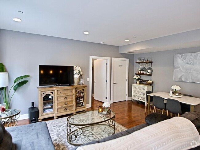 Building Photo - 1535 North Philip Street Unit Olde Kensington Gem Rental