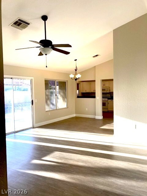 Photo - 3016 Cavalcade St