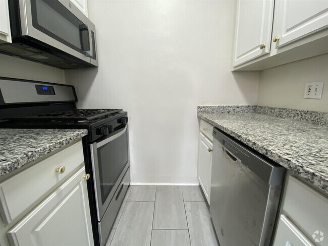 Building Photo - 20 Langdon St Unit 10 Rental