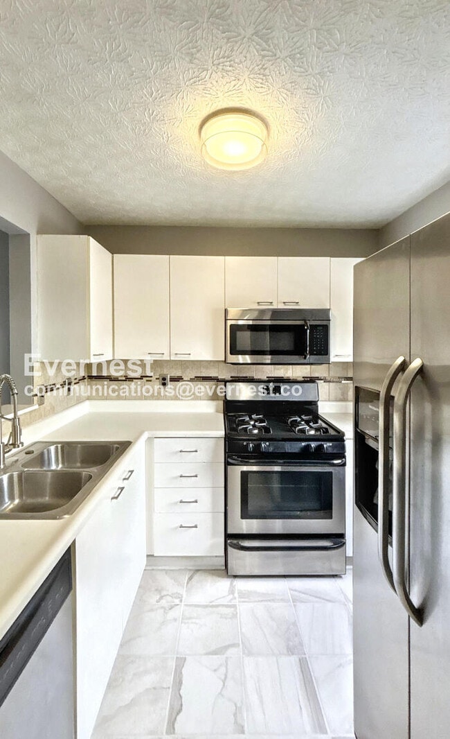 Photo - 199 Macandrews Way Unit 58B