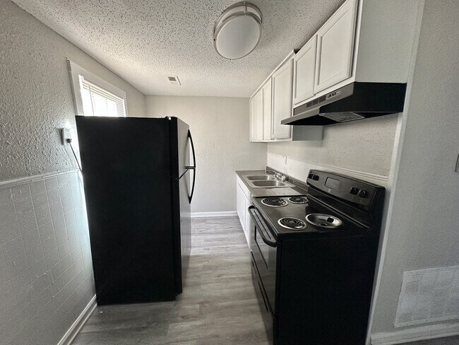 Photo - 3944 40th St N