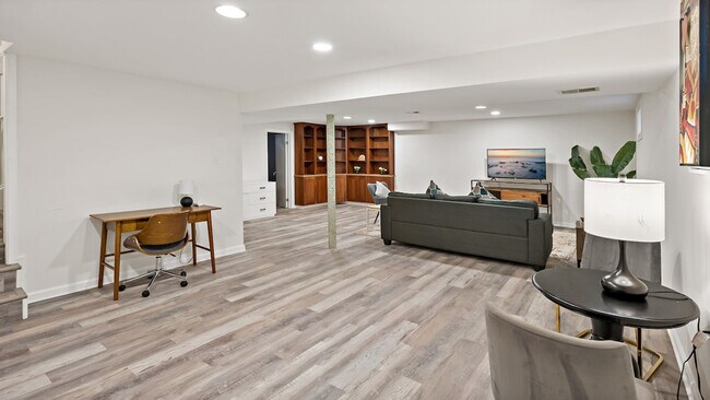 120 68th Pl Unit SI FL1-ID1395376P