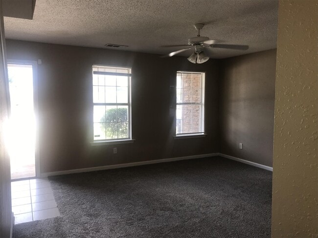 Photo - 6035 Creekerton Blvd