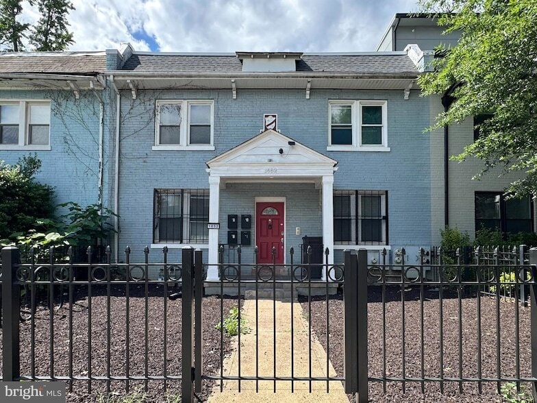 Photo - 1652 West Virginia Ave NE