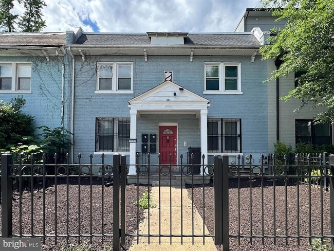 Photo - 1652 West Virginia Ave NE Apartment