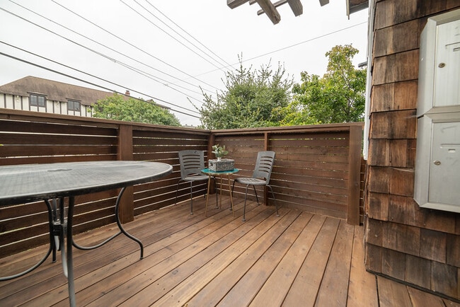 Photo - 2731 Durant Ave