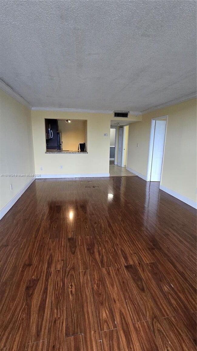 Photo - 496 NW 165th St Unidad D-311