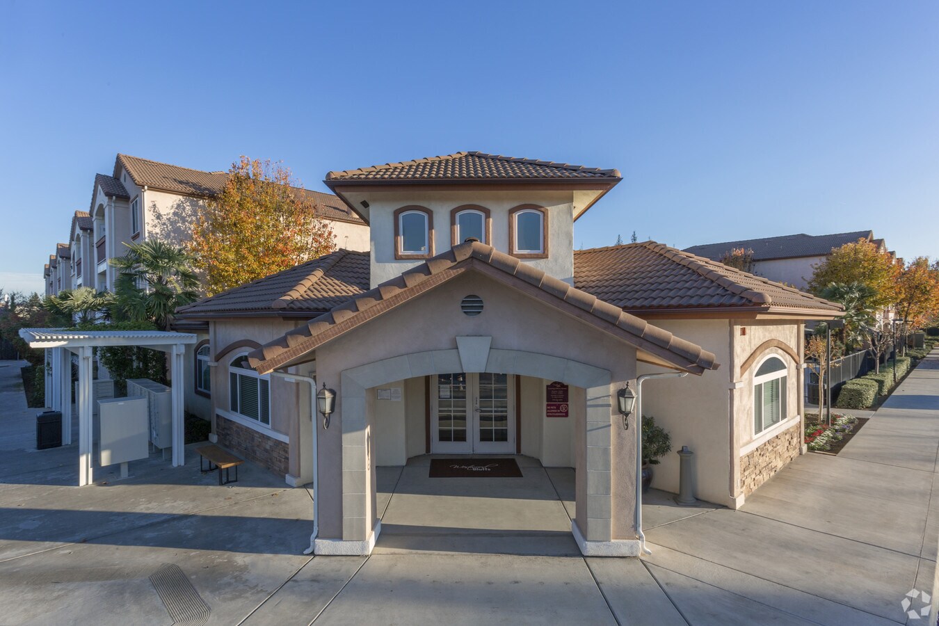 Westwood Bluffs A 55 Community Apartments For Rent In Fresno Ca Forrent Com