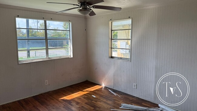 Photo - RATE DROP ALERT (was $1600/month)!