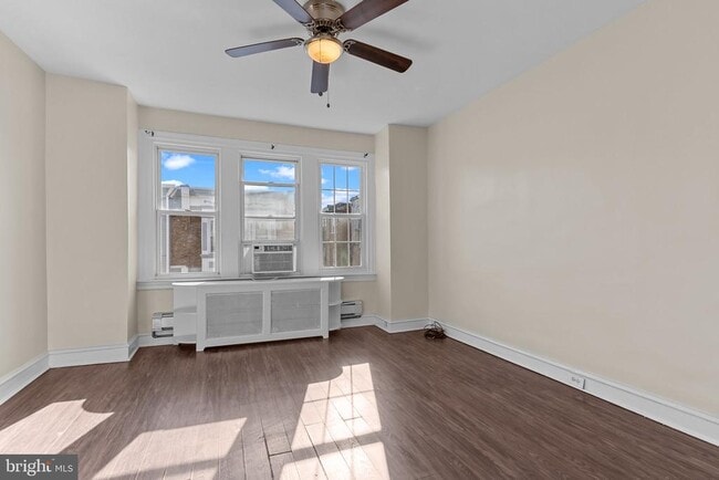 Photo - 3210 N Etting St