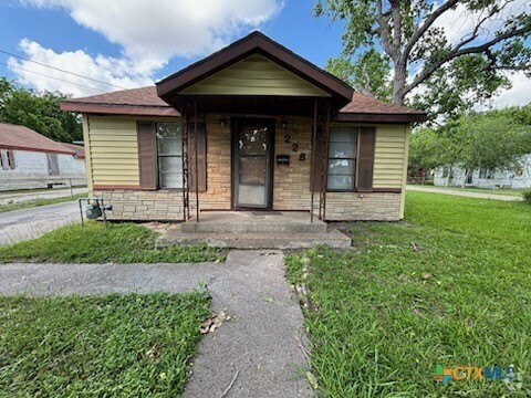 Building Photo - 223 Seadrift St Rental