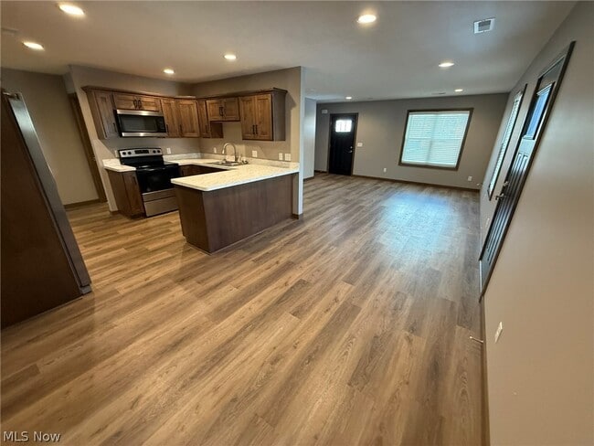 Photo - 244 Allen Ln SE