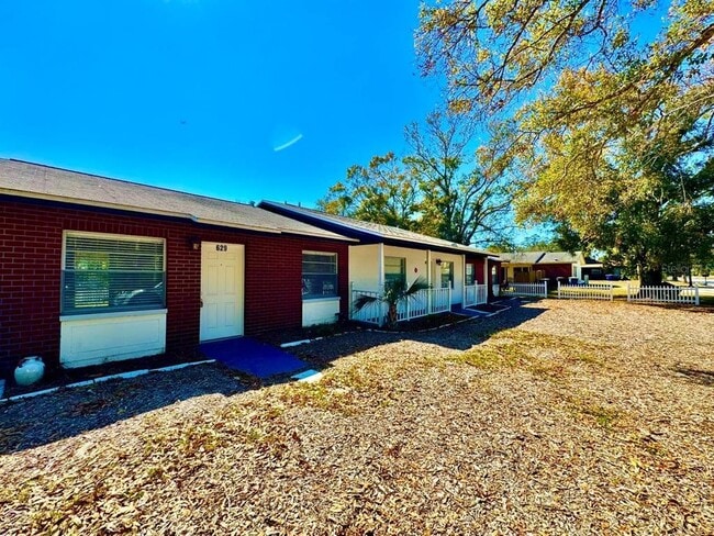 Photo - 629 Wildwood Way