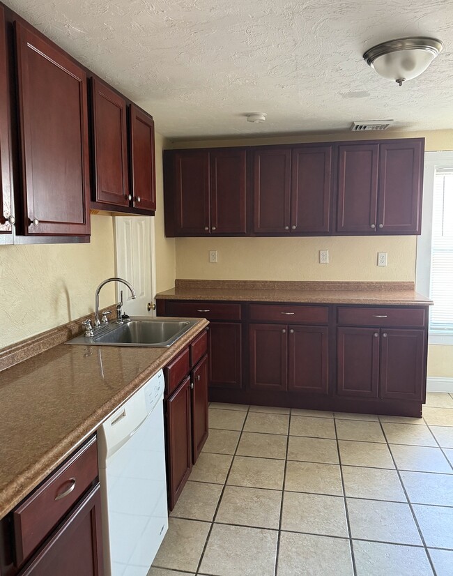 Photo - 148 Highland St Unit 2