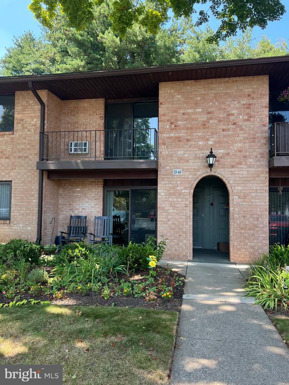 Building Photo - 612 N Shady Retreat Rd Unit 38 Rental