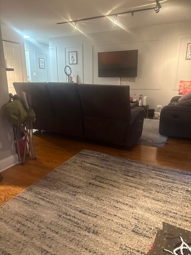 Photo - 2501 W Touhy Ave Unit 202