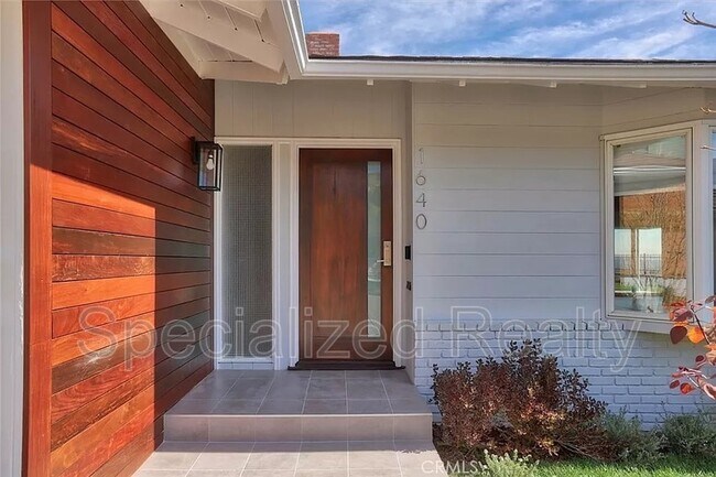 Photo - 1640 Cumberland Terrace