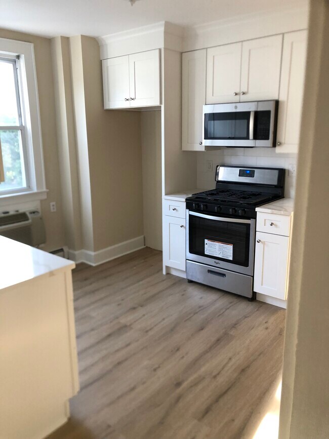 Photo - 28 2nd St Unit 1