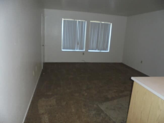 Photo - Elkhorn Village Apartments