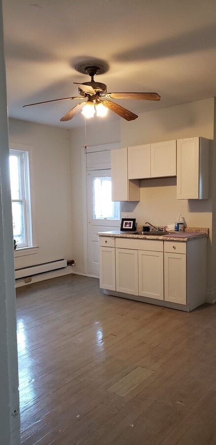 Photo - 735 N George St Unit 735 N GEORGE ST. #2FL