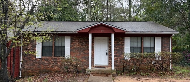 Photo - 753 Livingston Ct