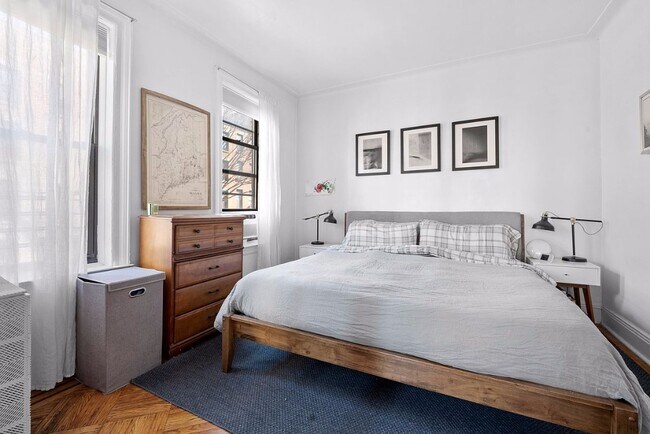 174 15th St Unit 5
