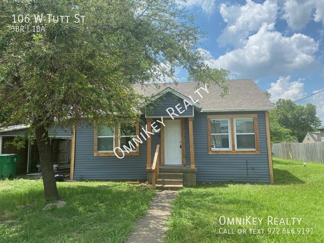 Building Photo - 106 W Tutt St Rental