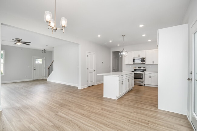 Photo - Hadley Crossing