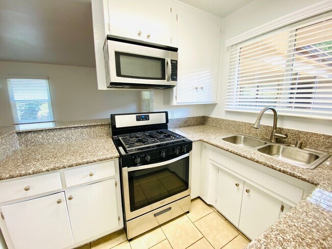 2956-3022 S. Robertson Blvd