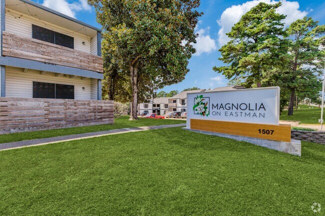 Building Photo - Magnolia on Eastman Rental