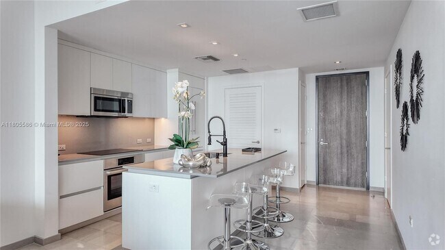 Building Photo - 68 SE 6th St Unit 3106 Rental
