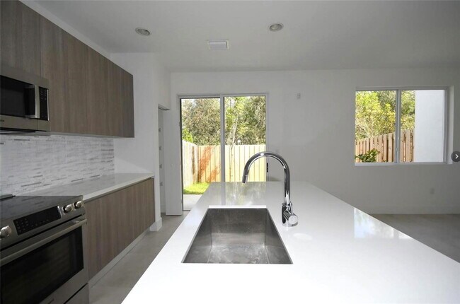 Photo - 10259 NW 72nd Terrace