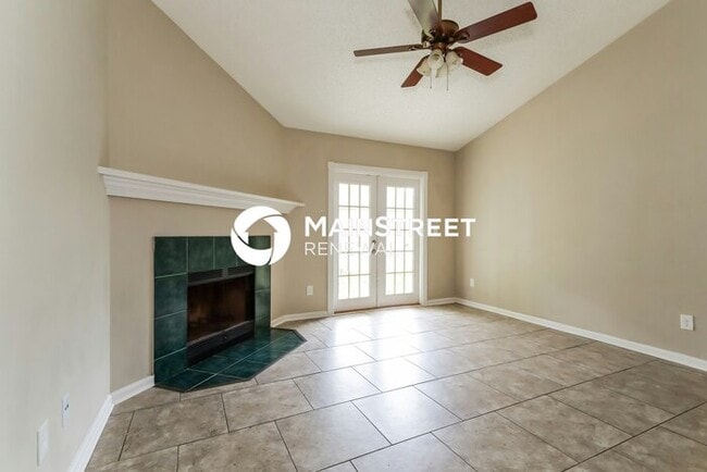 Photo - 4 Bedroom Pet-Friendly Home in Middleburg,...