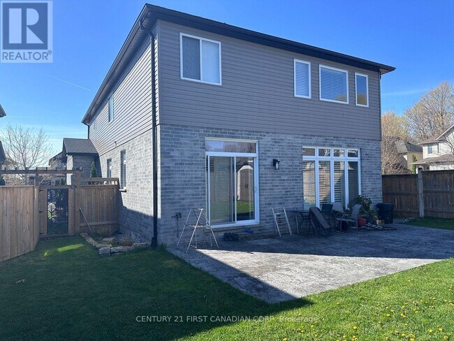 Photo - 2120 Gough Ave